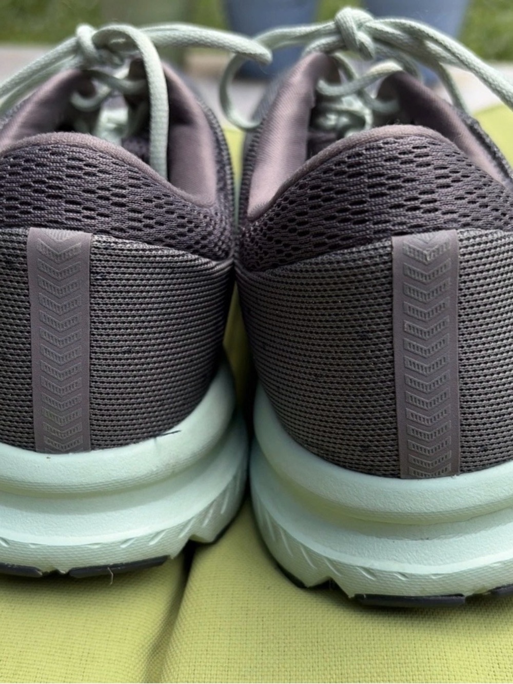 Brooks Launch 6 Women's Running Shoes 1202851B011 Gray Green Size 11.5 Medium - Picture 3 of 6